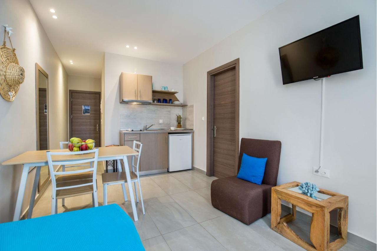 Iria'S Luxury Apartments 리메나리아 외부 사진
