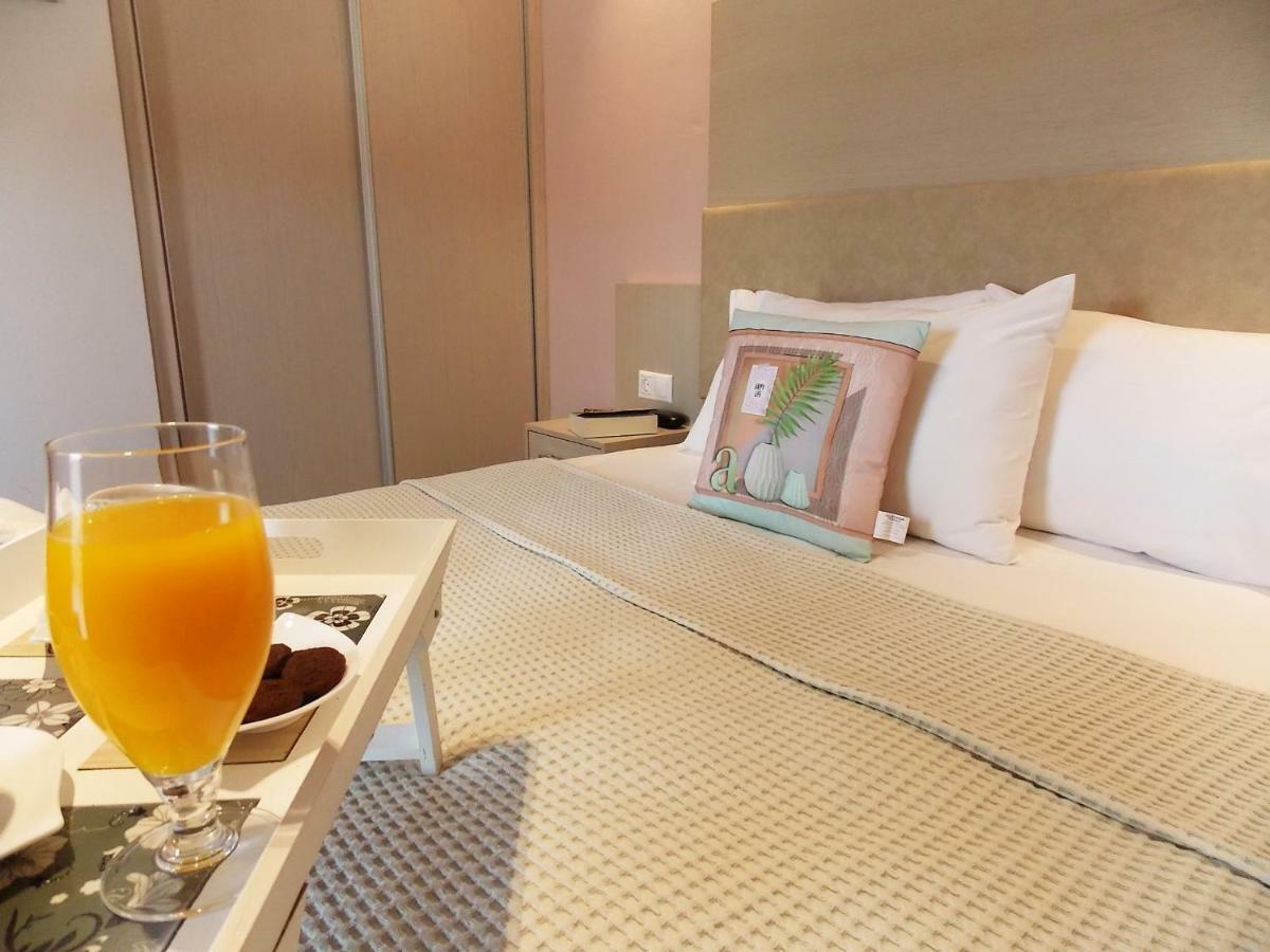 Iria'S Luxury Apartments 리메나리아 외부 사진